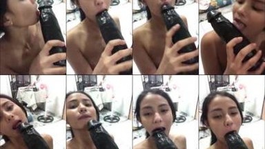 Tasya ABG Gatal Main Dildo 2