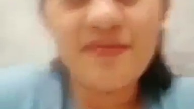 Riska_Mahasiswi_Cantik_Montok_Memek_Tembem.mp4