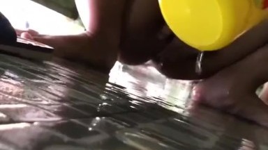 Ngintip_ABG_SMP_Mandi_ditoilet_Umum.mp4
