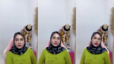Bokep Indo-Tante cantik jilbobs goyang sambil loncat loncat - Bokep Indo Terbaru