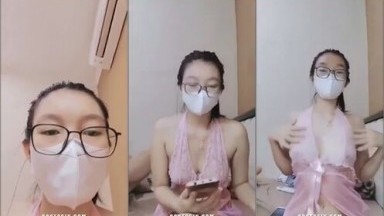 Toket Bulat Kak Mochi Cantik Host Kimcil Mango Barbar - Bokep Indo Terbaru