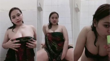 Bokep Indo Mandi Kembang Bareng Ichaa Tobrut Baik Id 60682547 Mango - Bokep Indoh