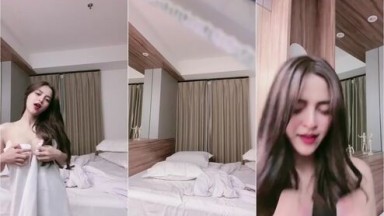 Bokep Indo Hella Cantik Temenin Sebelum Bobo Id 30012292 Mango - Bokep Indoh