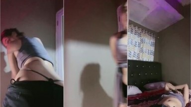 Bokep Indo Joget Erotis Pantat Semok Kilia Bikin Ngiler Id 66392464 Mango - Bokep Indoh