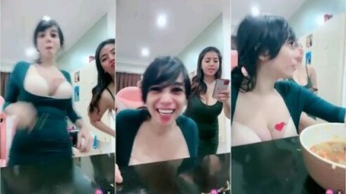 Bokep Dmx Icha Ayu Dan Bestienya Godain Pascol- Bokepsin
