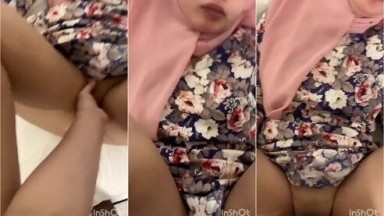 Bokep Jilbab Cantik Termakan Rayuan Cinta- Bokepsin