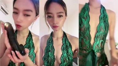 Jessy Curhat Pengen Squirt Pakai Dildo Terbarunya Mango - AVTub