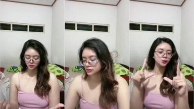 Kakak Manis Berkacamata Remas Susu Amatiran Mango - AVTub