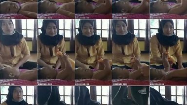 Bokep Indo Hijab Cantik Nyusuin Anaknya - BOKEPSIN COM